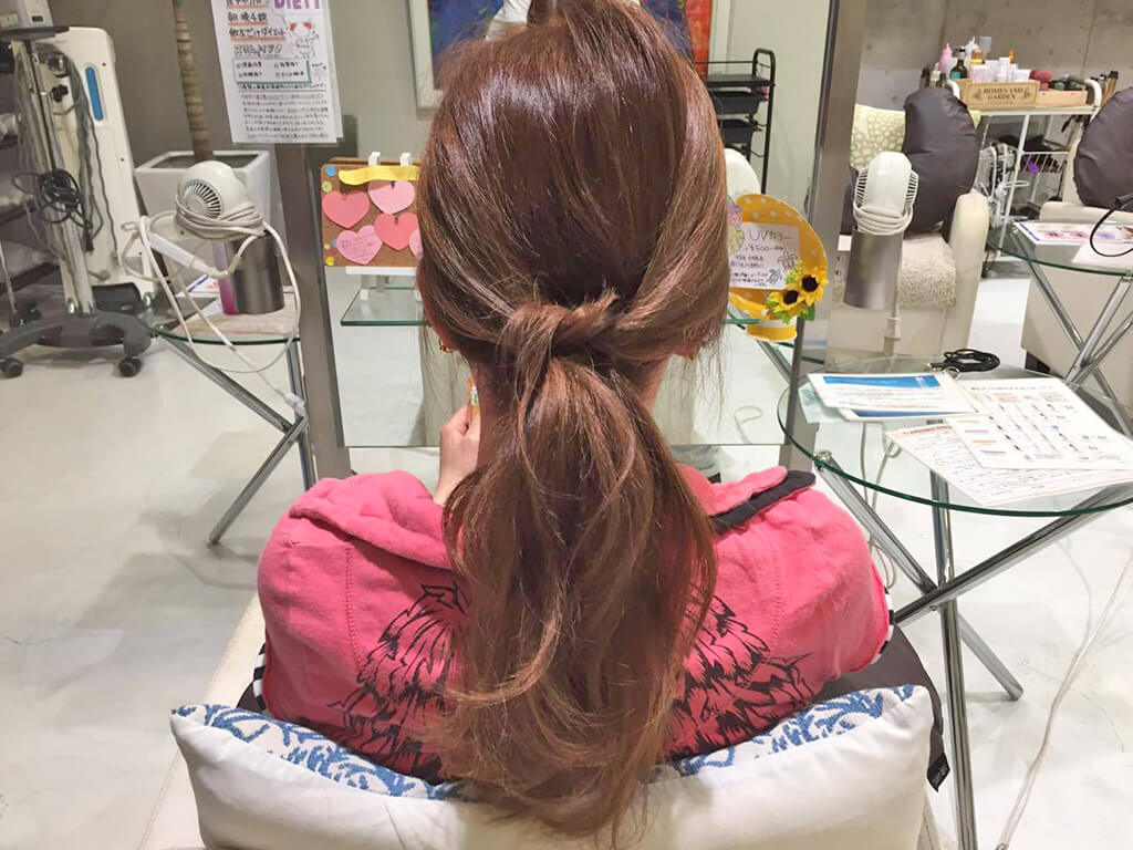 簡単！ノットヘアーアレンジの手順