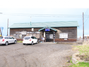 しっかり営業してます！ 木造駅舎の飲食店！！