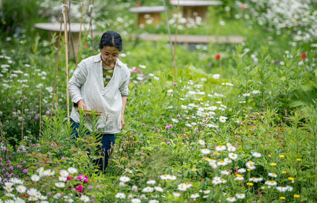 北海道にエコビレッジをつくりたい、と移住し10年。そこで見つけた新しい家族のカタチ
