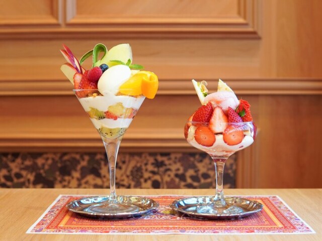 果実の甘みたっぷり♪老舗青果店のフルーツパフェ。横浜「水信フルーツパーラー」