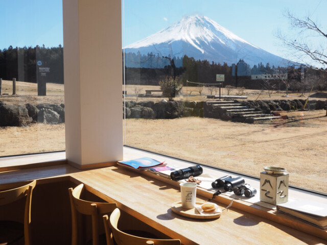 富士山を眺めてゆったり絶景ティータイム♪ 新たなお茶の楽しみ方に出会える「お茶工房 富士園」