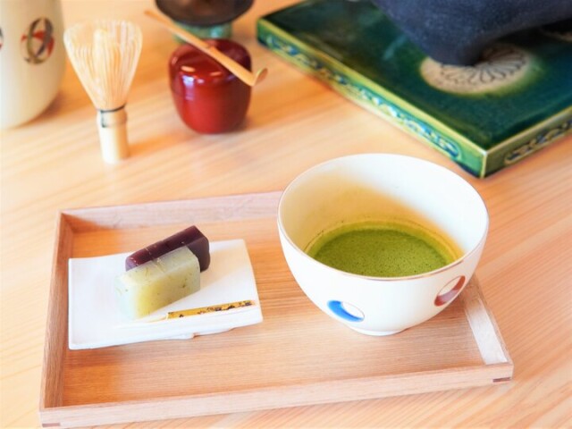 江ノ島で110年続く羊羹の老舗に併設したカフェで楽しむ抹茶とスイーツ♪「玉屋本店」