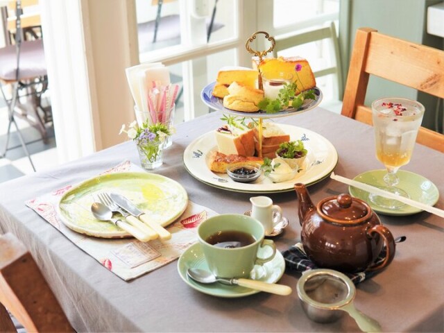 すっかり英国へのプチ旅行気分♪鎌倉山のカフェで楽しむアフタヌーンティー「ハウスオブポタリー」