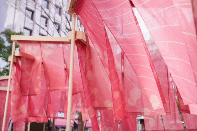 桜のれんで春のにぎわい♪「日本橋桜フェス」が開催中。“桜”をテーマにした限定スイーツも