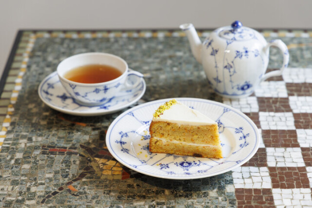 代官山の新しいスポット「Lurf MUSEUM」でアートを楽しみながら紅茶とキャロットケーキを