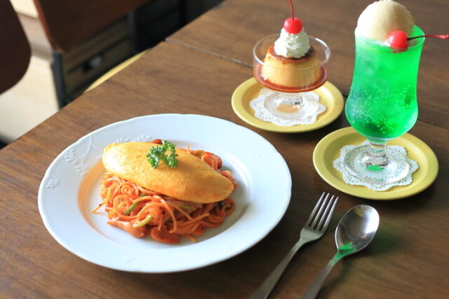 モーニングもランチもたまご尽くし。レトロな雰囲気の洋食カフェ／名古屋「きいろのスプーン」