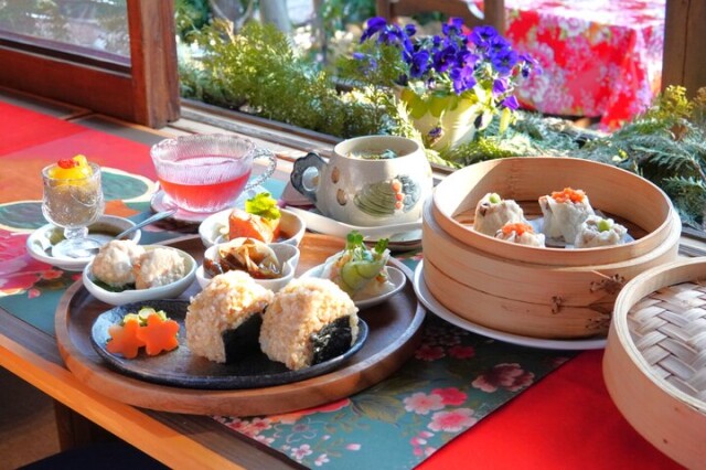 北鎌倉の自然に囲まれた古民家で味わうオリエンタルな薬膳菜食のお昼ごはん♪「一素茶庵」