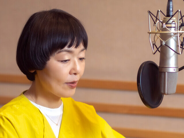 「軽やかにいろいろなことをやって…」小林聡美がAudibleで作る“自分と朗読する人だけ”の特別な空間