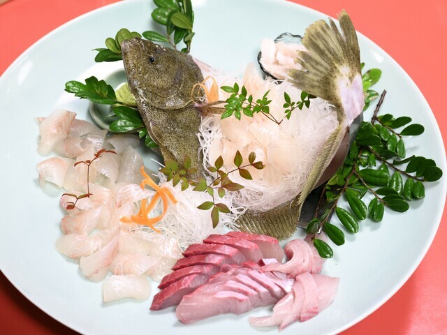 あの味を、もう一度…。長崎で出会ってしまった“また食べたい”絶品グルメ〈卓袱料理の豚角煮、鮮度バツグンの刺身〉