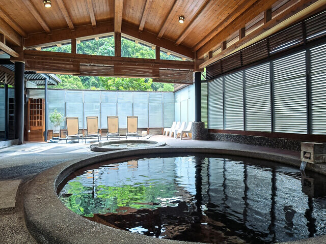 【温泉ステイで巡る台湾】泰雅（タイヤル）族の山里料理と肌がツルスベになる秘境の美人湯！ 新竹県・尖石温泉郷でトロントロンの“美容液”を体感する