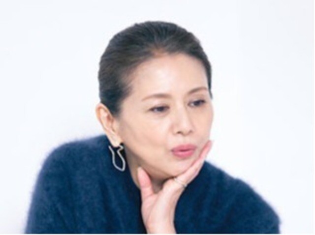 【動画あり】「35Questions」に小泉今日子が登場！「最近自炊したメニューは？」「一番嬉しかった贈りものは？」【今こそ読みたい人気インタビュー】