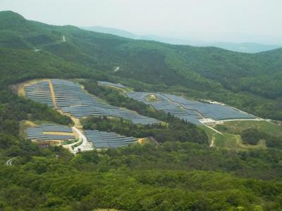 三菱電機株式会社、ユーラス福島川内ソーラーパーク向け太陽光発電設備を納入