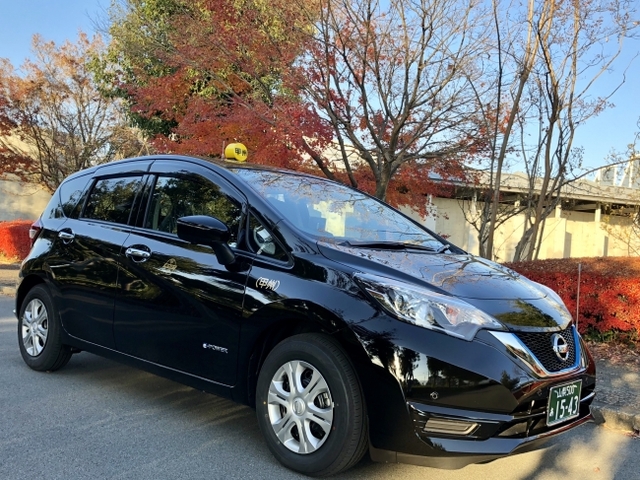 次世代型電気自動車タクシー山梨県内初導入、12月2日より運行