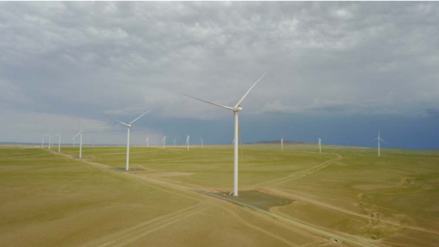 SBエナジーがゴビ砂漠で風力発電所の運転を開始
