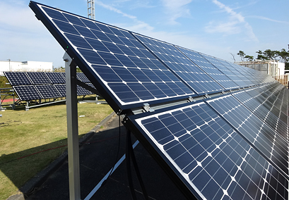 NEDO、高効率熱電ハイブリッド太陽電池モジュールの実証試験開始