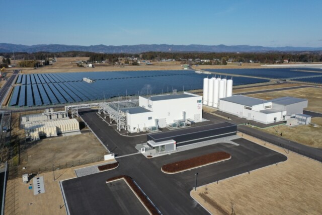 再エネを利用して10MWの水素を製造。「FH2R」、福島県浪江町にて完成