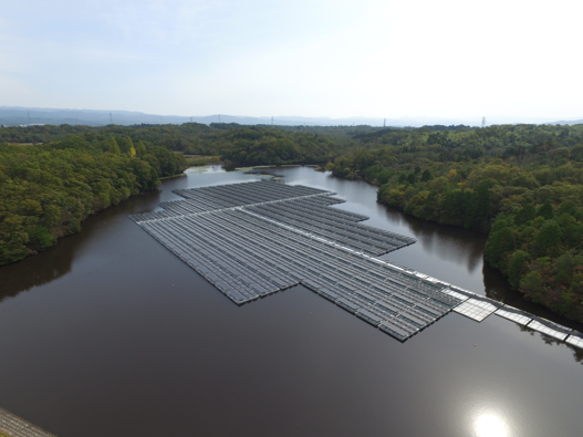  太陽グリーンエナジー、10基目の水上太陽光発電所を三重県にて開所