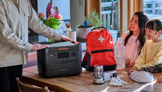 いまなら40％オフ！家族3日分の電力で最軽量クラスの「Jackery ポータブル電源 3000 New」