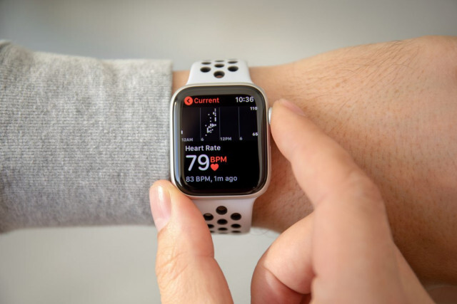 Apple Watch、血糖値モニタリング機能の実現は「何年も先」か