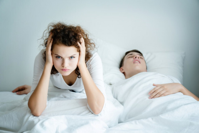 ミレニアル世代で顕著。米国人夫婦の35%が経験する「睡眠離婚」とは？