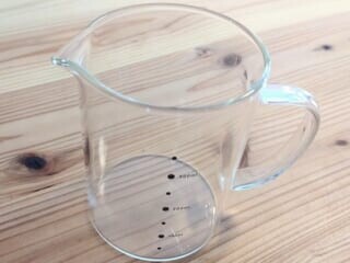 スリコらしいおしゃれデザイン！ 電子レンジOKの「耐熱ガラス計量カップ」で料理の腕を上げてみない？