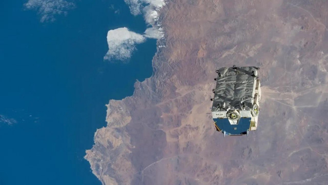 ISSから廃棄された宇宙ゴミが大気圏に再突入