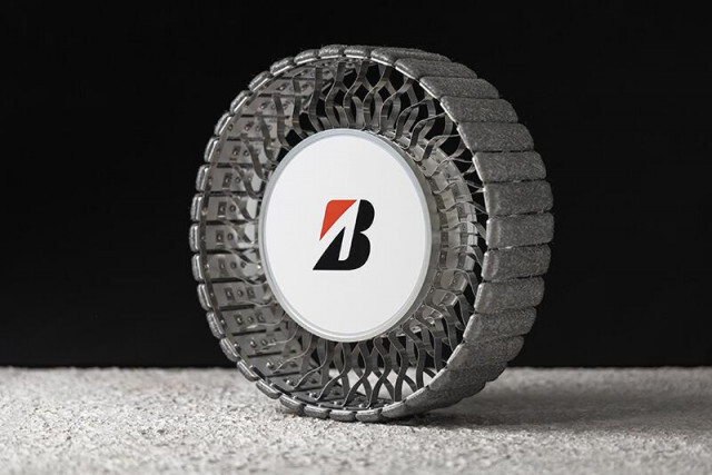 ブリヂストン、月面探査車タイヤの第2世代を発表
