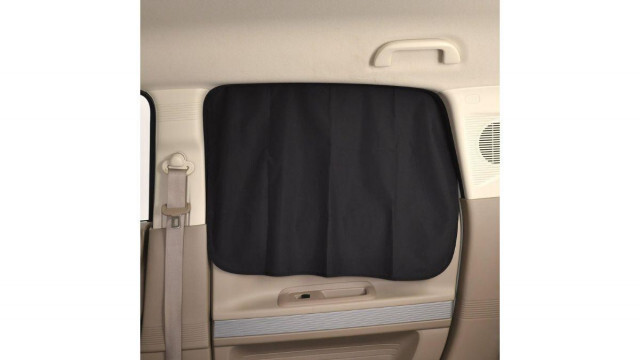 マグネットでピタッと取り付け。セイワの窓枠用カーテンで「車内暑すぎる問題」を解決 #Amazonセール