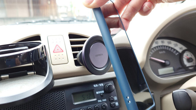 スマホを約1秒で固定できる。UGREENのMagSafe対応車載ホルダーがラクチンすぎる