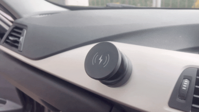 マグネットと真空吸着の2WAY吸着システムを搭載した360°回転するスマホホルダー「CZ18」