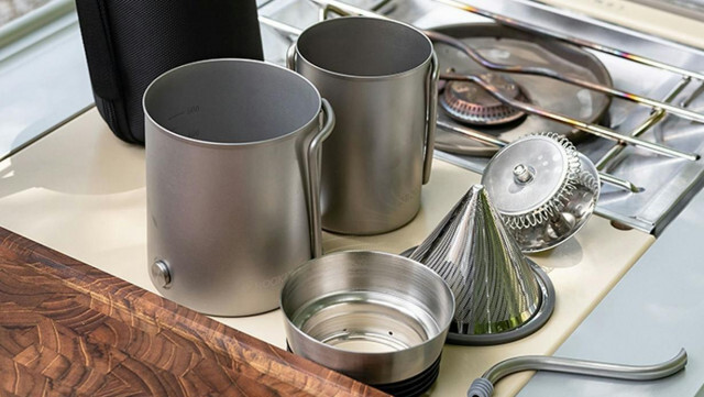 ケトル入りで収納も超コンパクト。「BROOKLYN Outdoor Drip Set」はアウトドアでも活躍してくれそう！