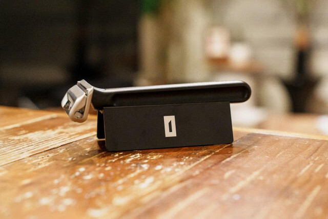 固定刃なのに可動域がある究極のシェーバー「OneBlade」を使ってみた