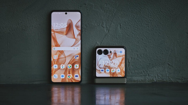 コンパクトさと大画面は両立できな…してる!? 「motorola razr 50」はこれまでのスマホ体験をひっくり返す