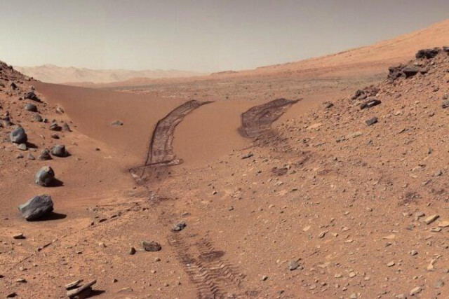 火星に「ビーチ」があった？ 波が打ち寄せる海の痕跡を発見