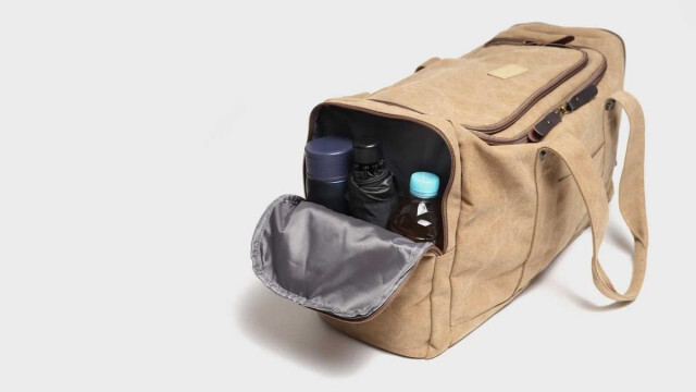 952gにして容量30L! フルオープン仕様の「自立式BOX型帆布ボストンバッグ」