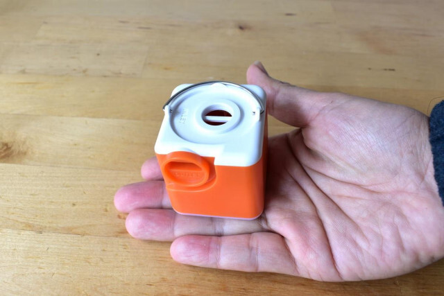 8個のLEDライトも搭載！空気入れ・抜き・ライト機能を備えた超コンパクトポンプ「NANO PUMP 5」