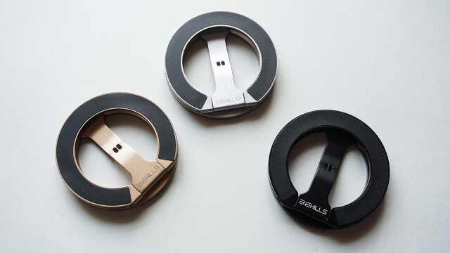 自由自在に角度調整できるS字アームが目を引く両面MagSafe対応スマホリング「Dual Magic Ring」