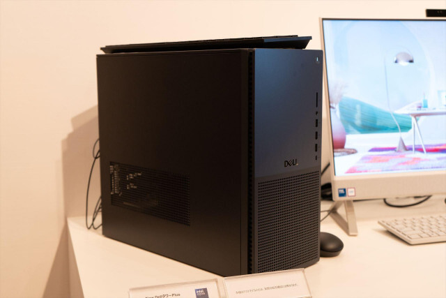 SDカードスロットあり。デジカメ好きに優しいデスクトップ