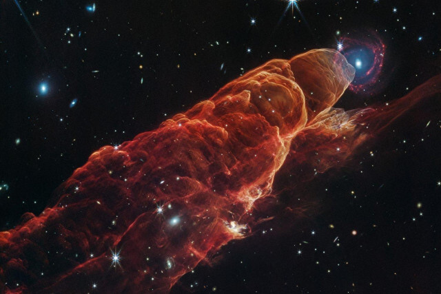 ウェッブ宇宙望遠鏡の最新美画像「宇宙の竜巻」をどうぞ