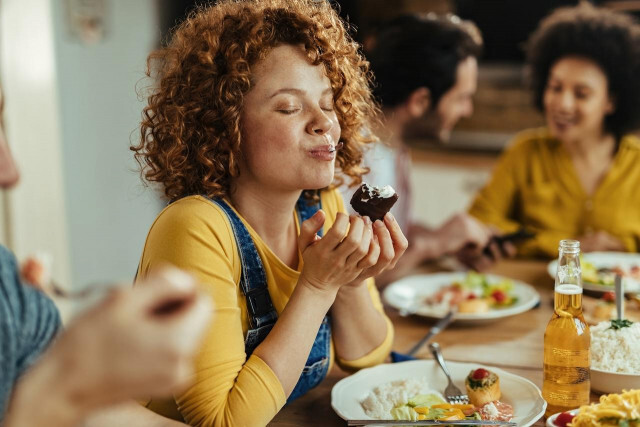 やっぱりあった別腹スイッチ。｢甘いものは別腹｣を科学が解明