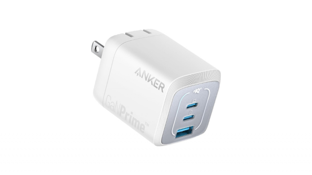 3ポート搭載で手のひらに収まる！ Ankerの小型万能充電器が実質4千円台【楽天市場】