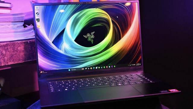 最強のゲーミングPC「Razer Blade 16」。だけどお値段とバッテリーが…