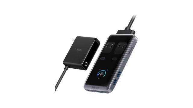 8台同時充電できてコンパクト。外出先の充電事情もサポートするAnkerのコレ、4,000円OFFです【楽天市場】