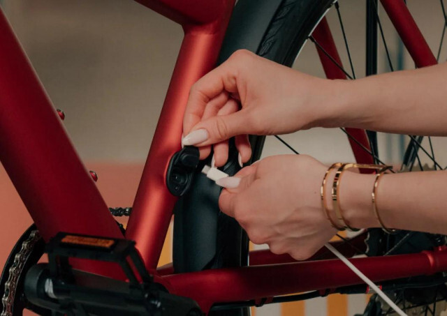 ついにeバイクもUSB-Cで手軽に充電。「乗る」モバイルバッテリーにもなる