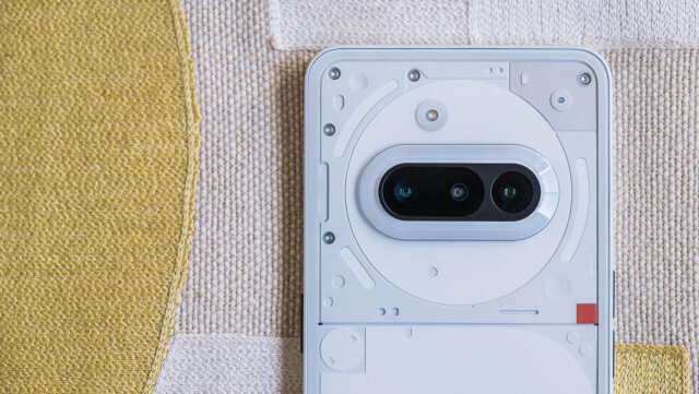 もう「フツーのカメラ」じゃない。Nothing Phone (3a)は、撮る喜びがある