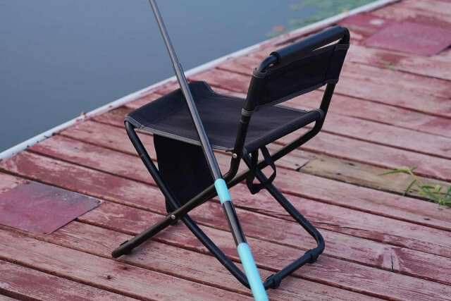 重量670g、折りたたむと17×30cm！背もたれ付き折りたたみ式アウトドアチェア「FRC」