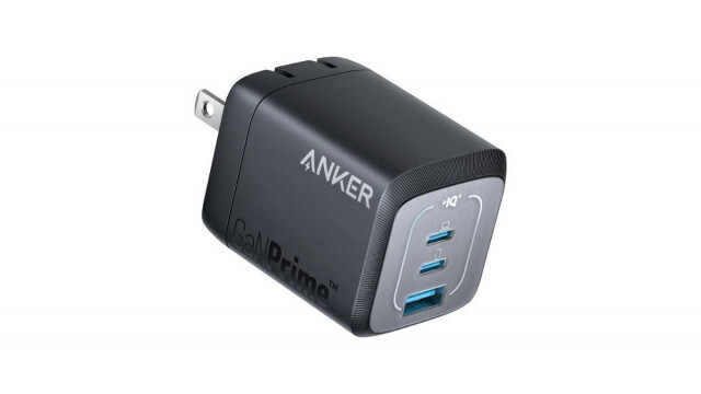 【特別クーポンあり】3ポート・高出力・手のひらに収まる小型な充電器。Ankerのコレ、万能ですね #AmazonスマイルSALE