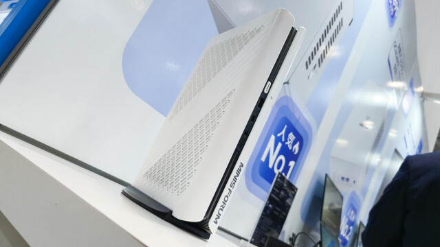 超ミニマルなゲーミングPC。スペックはしっかりハイエンド