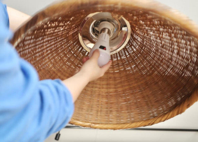 停電すると自動的に点灯する「防災LED電球」を使ってみた
