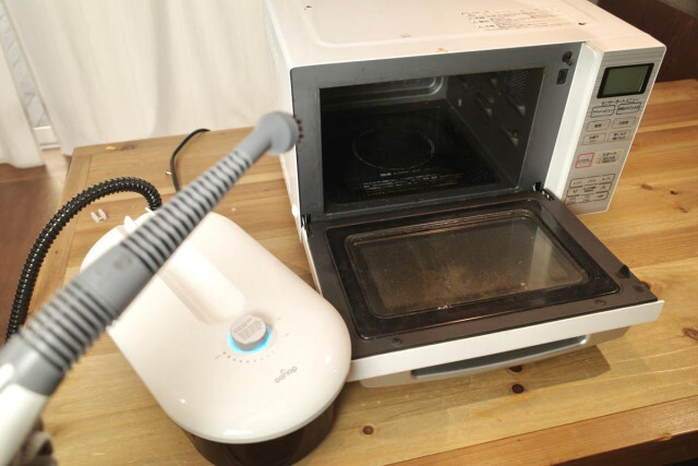 105℃の高温スチームで汚れを落とすスチームクリーナー「Dayoo EasySteamer」でキッチンを掃除してみた